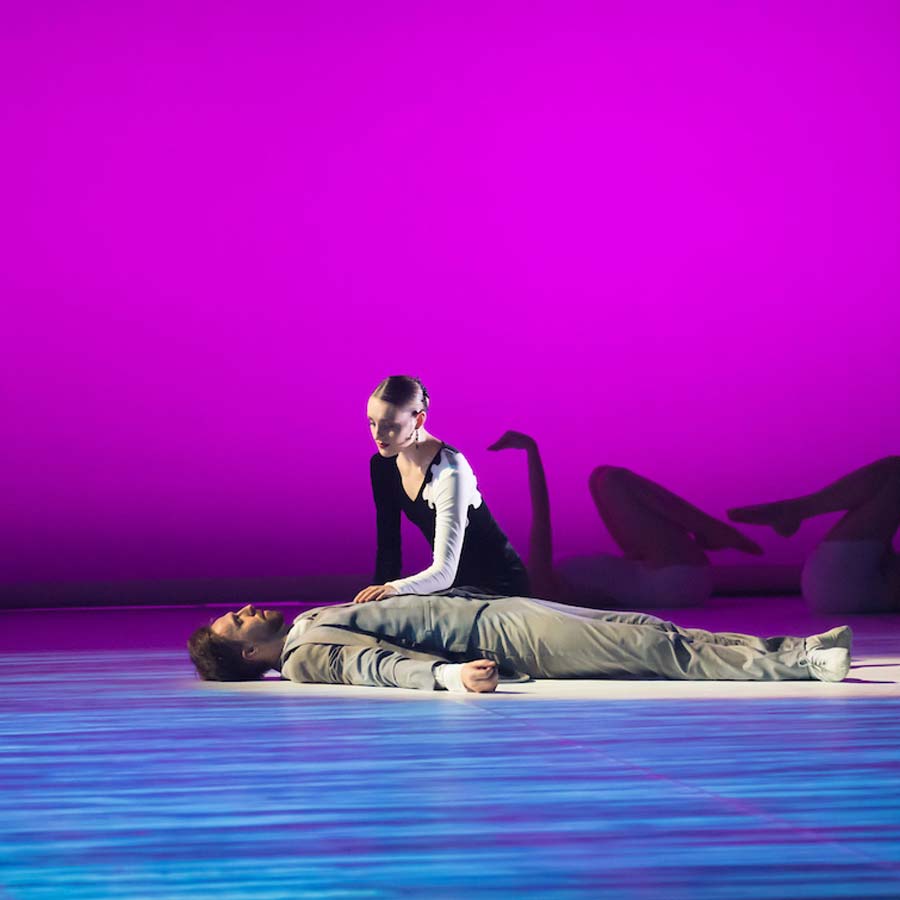 RNZB Dancer Kirby Selchow and Principal Paul Mathews in Black Swan White Swan by Mario Radacovsky 2 image Stephen ACourt