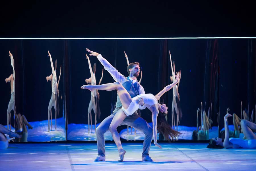 RNZB Soloist Sara Garbowski and Principal Paul Mathews 3 image Stephen ACourt