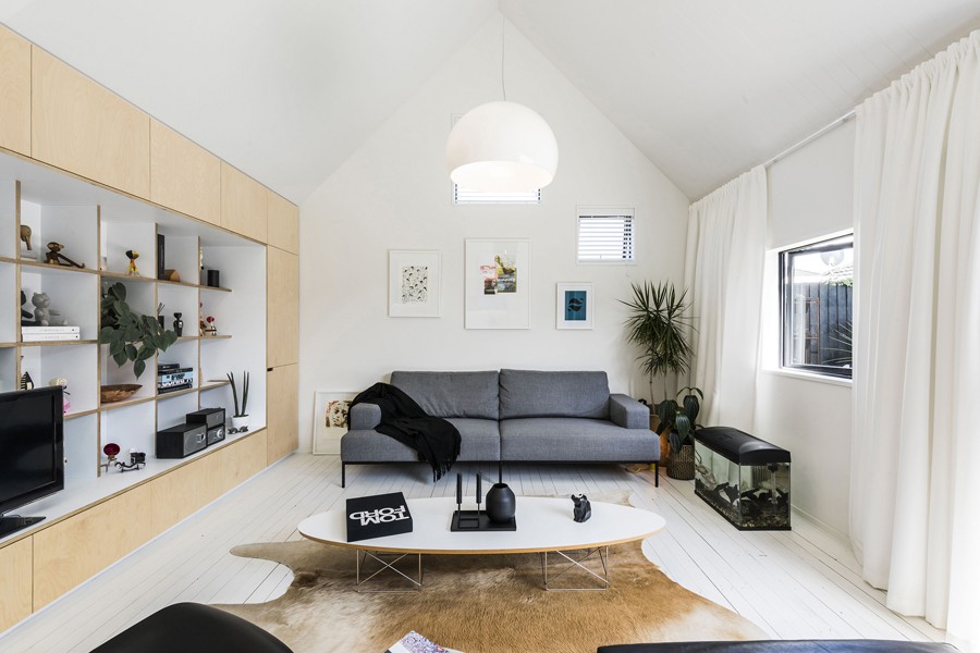 FASHION HOUSES
